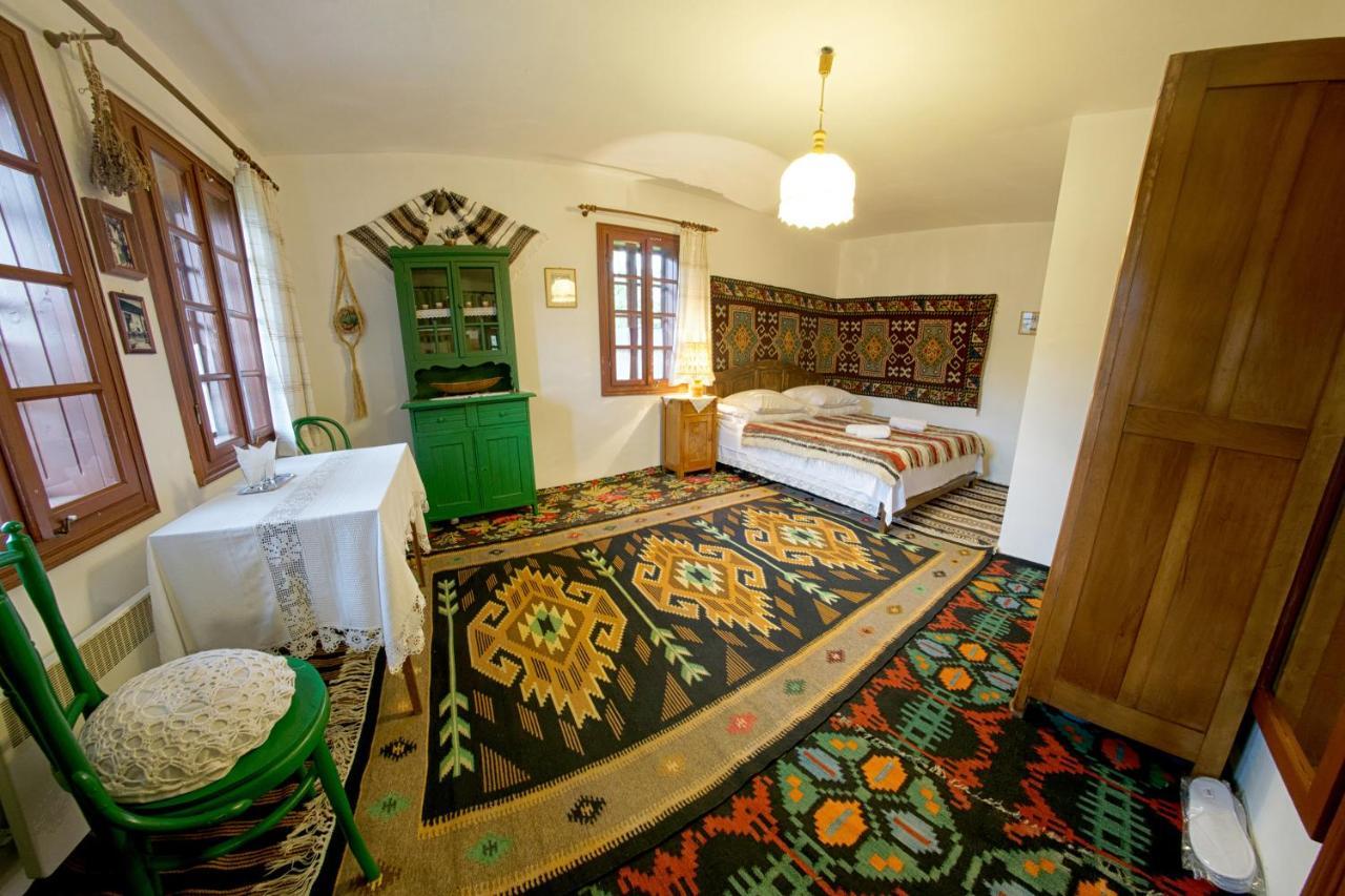 Villa Casa Bunicii Din Bucovina à Vama  Extérieur photo