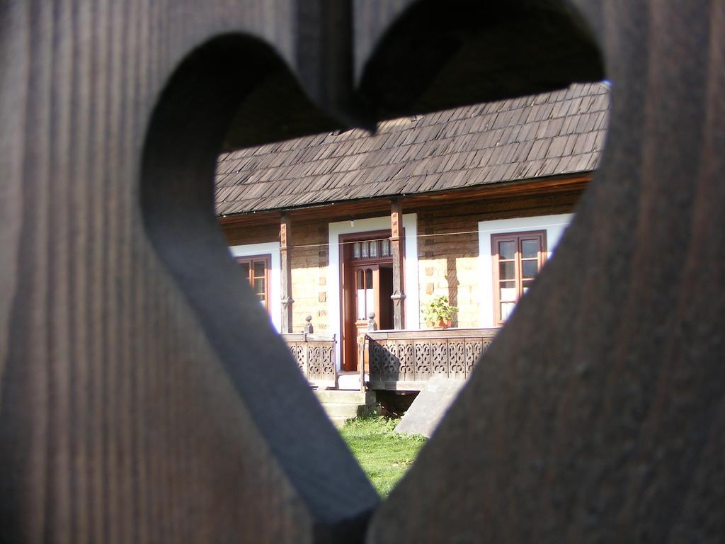 Villa Casa Bunicii Din Bucovina à Vama  Chambre photo